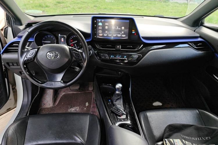 Used Toyota IZOA 2018 2.0L Yichi Edition China V Standard Interior 2
