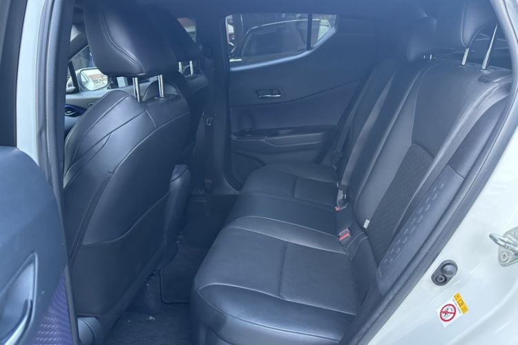 Used Toyota IZOA 2018 2.0L Yichi Edition China V Standard Interior 2