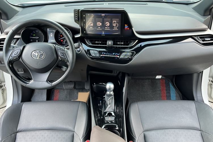 Used Toyota IZOA 2018 2.0L Yixuan Version China V Standard Interior 2
