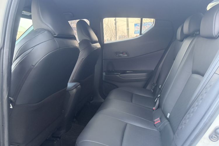 Used Toyota IZOA 2018 2.0L Yichi Edition China V Standard Interior 3