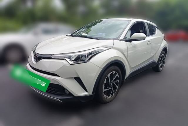 Używany Toyota IZOA 2018 2.0L Yichi Version China VI Standard