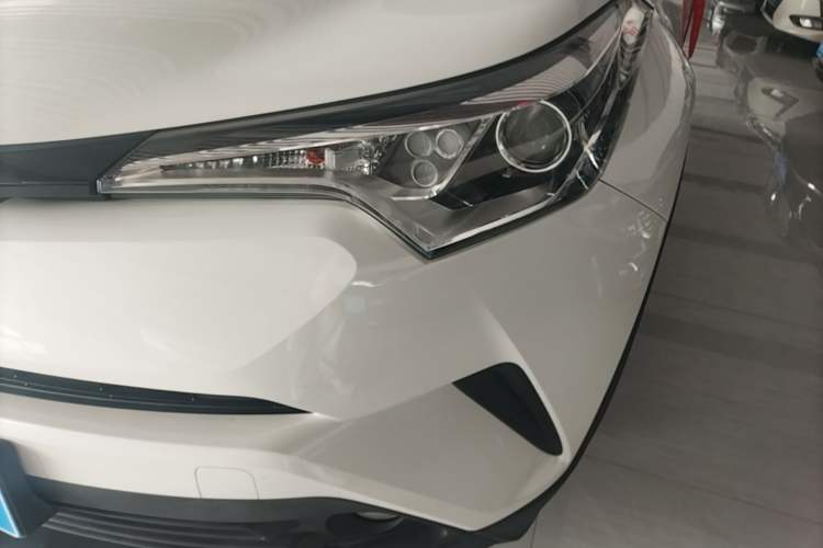 Used Toyota IZOA 2018 2.0L Yichi Edition China V Standard Left Front Headlight