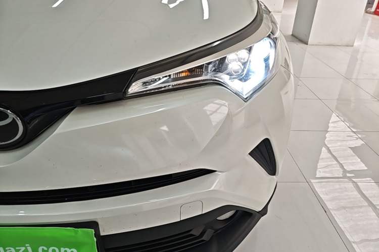 Used Toyota IZOA 2018 2.0L Yichi Version China VI Standard Left Front Headlight