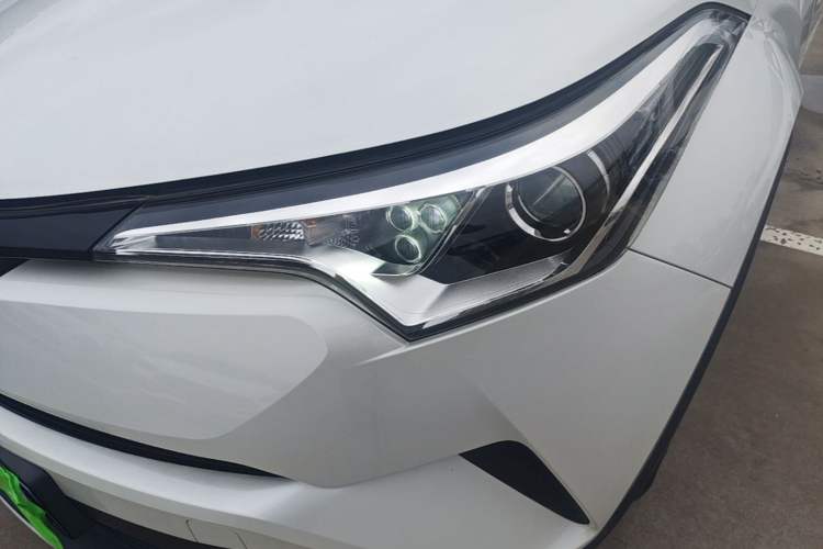 Used Toyota IZOA 2018 2.0L Yichi Version China VI Standard Left Front Headlight