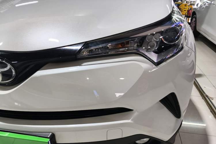 Used Toyota IZOA 2018 2.0L Yichi Version China VI Standard Left Front Headlight