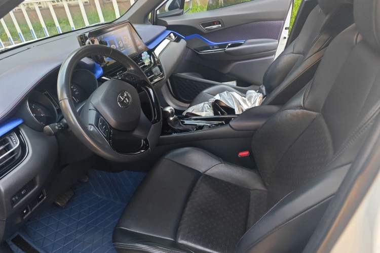 Used Toyota IZOA 2018 2.0L Yichi Edition China V Standard Left Front Seat