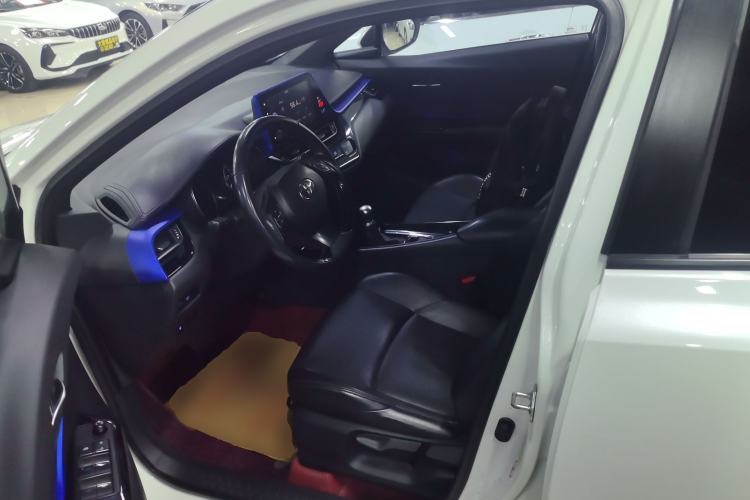Used Toyota IZOA 2018 2.0L Yichi Edition China V Standard Left Front Seat