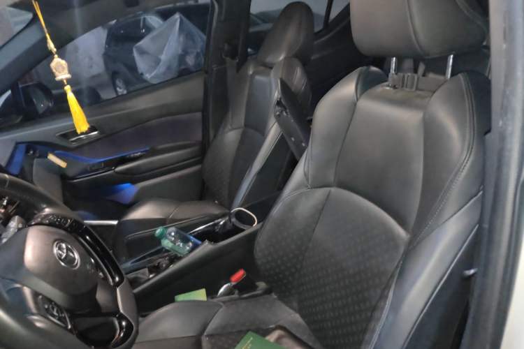 Used Toyota IZOA 2018 2.0L Yichi Version China VI Standard Left Front Seat