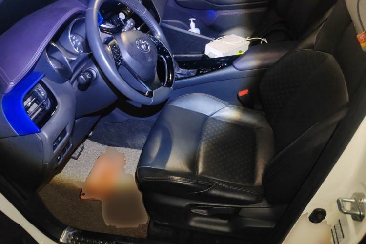 Used Toyota IZOA 2018 2.0L Yichi Edition China V Standard Left Front Seat
