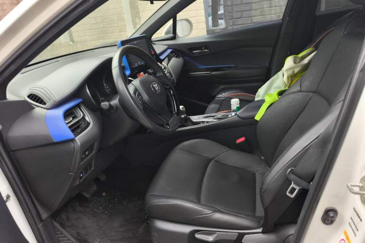 Used Toyota IZOA 2018 2.0L Yichi Edition China V Standard Left Front Seat