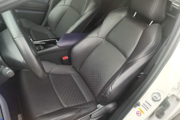 Used Toyota IZOA 2018 2.0L Yichi Edition China V Standard Left Front Seat