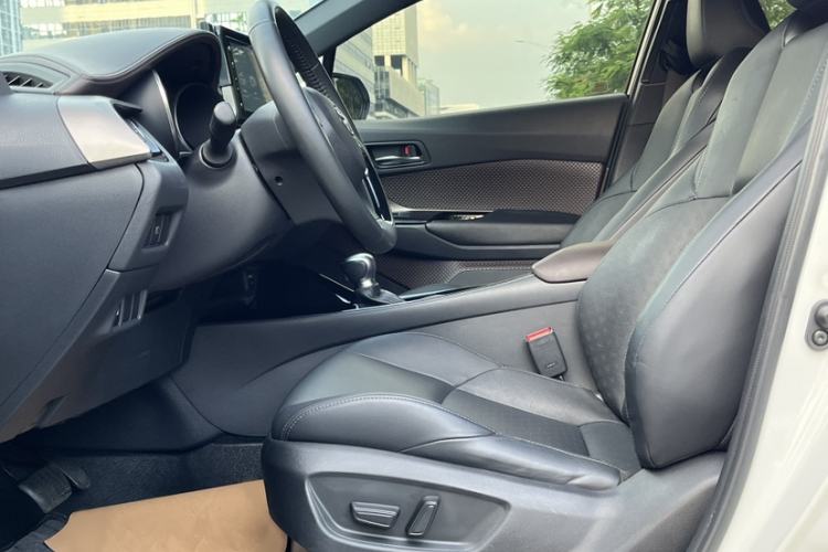 Used Toyota IZOA 2018 2.0L Yixuan Version China V Standard Left Front Seat
