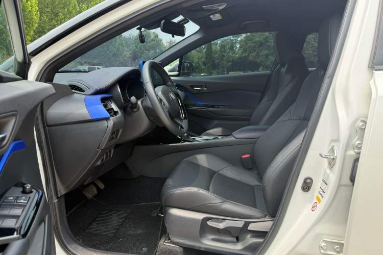 Used Toyota IZOA 2018 2.0L Yichi Edition China V Standard Left Front Seat