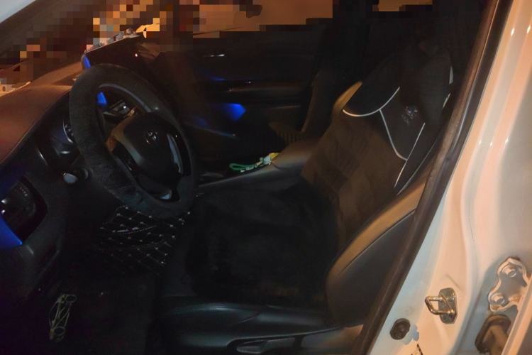 Used Toyota IZOA 2018 2.0L Yichi Version China VI Standard Left Front Seat