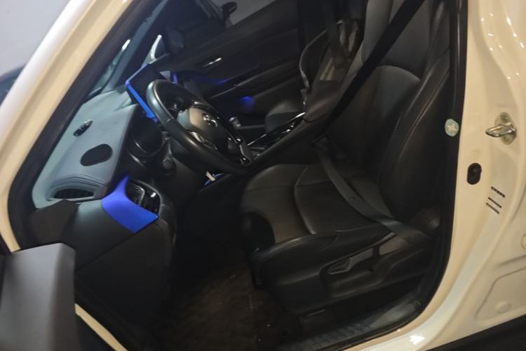 Used Toyota IZOA 2018 2.0L Yichi Version China VI Standard Left Front Seat