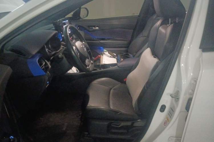 Used Toyota IZOA 2018 2.0L Yichi Version China VI Standard Left Front Seat