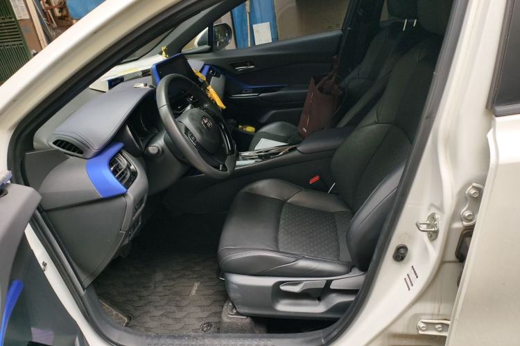 Used Toyota IZOA 2018 2.0L Yichi Version China VI Standard Left Front Seat