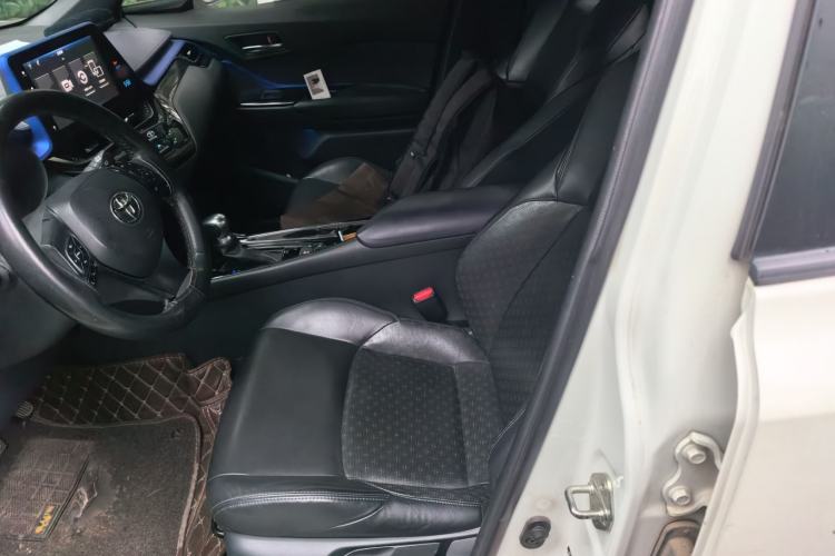 Used Toyota IZOA 2018 2.0L Yichi Version China VI Standard Left Front Seat