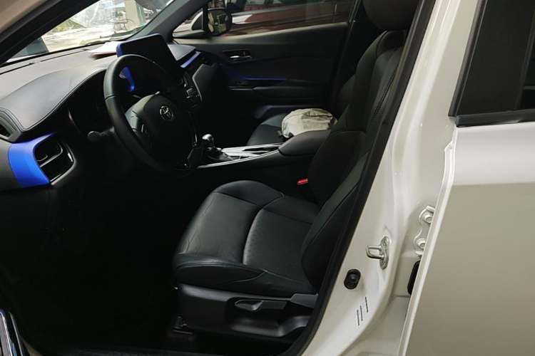 Used Toyota IZOA 2018 2.0L Yichi Version China VI Standard Left Front Seat