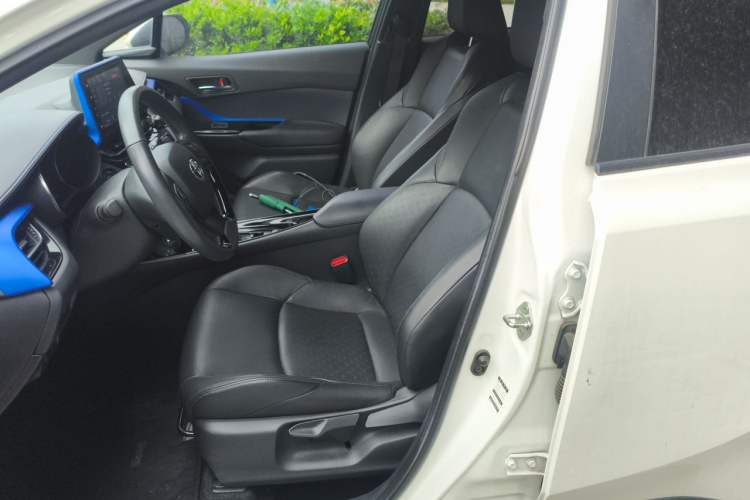 Used Toyota IZOA 2018 2.0L Yichi Version China VI Standard Left Front Seat