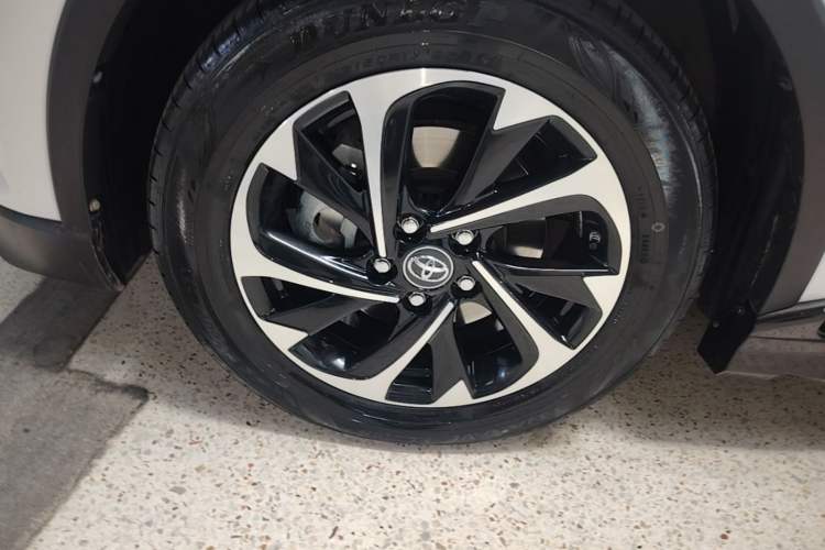 Used Toyota IZOA 2018 2.0L Yichi Version China VI Standard Left Front Wheel Hub