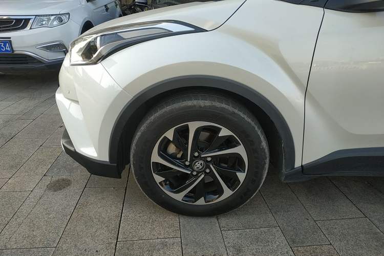 Used Toyota IZOA 2018 2.0L Yichi Edition China V Standard Left Front Wheel Hub