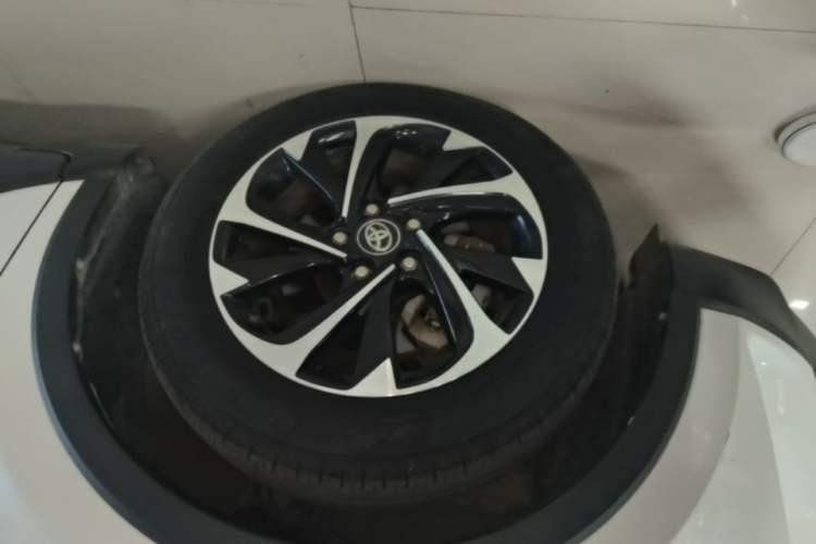 Used Toyota IZOA 2018 2.0L Yichi Edition China V Standard Left Front Wheel Hub