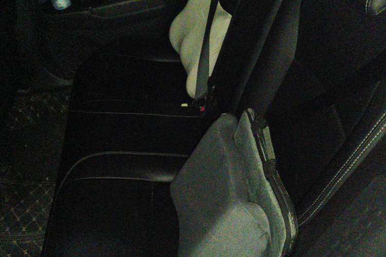 Used Toyota IZOA 2018 2.0L Yidong Edition China VI Left Rear Seat