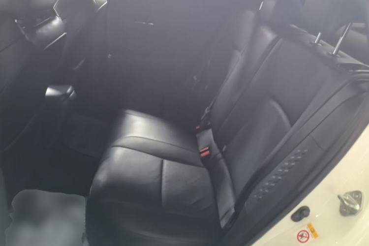 Used Toyota IZOA 2018 2.0L Yichi Edition China V Standard Left Rear Seat