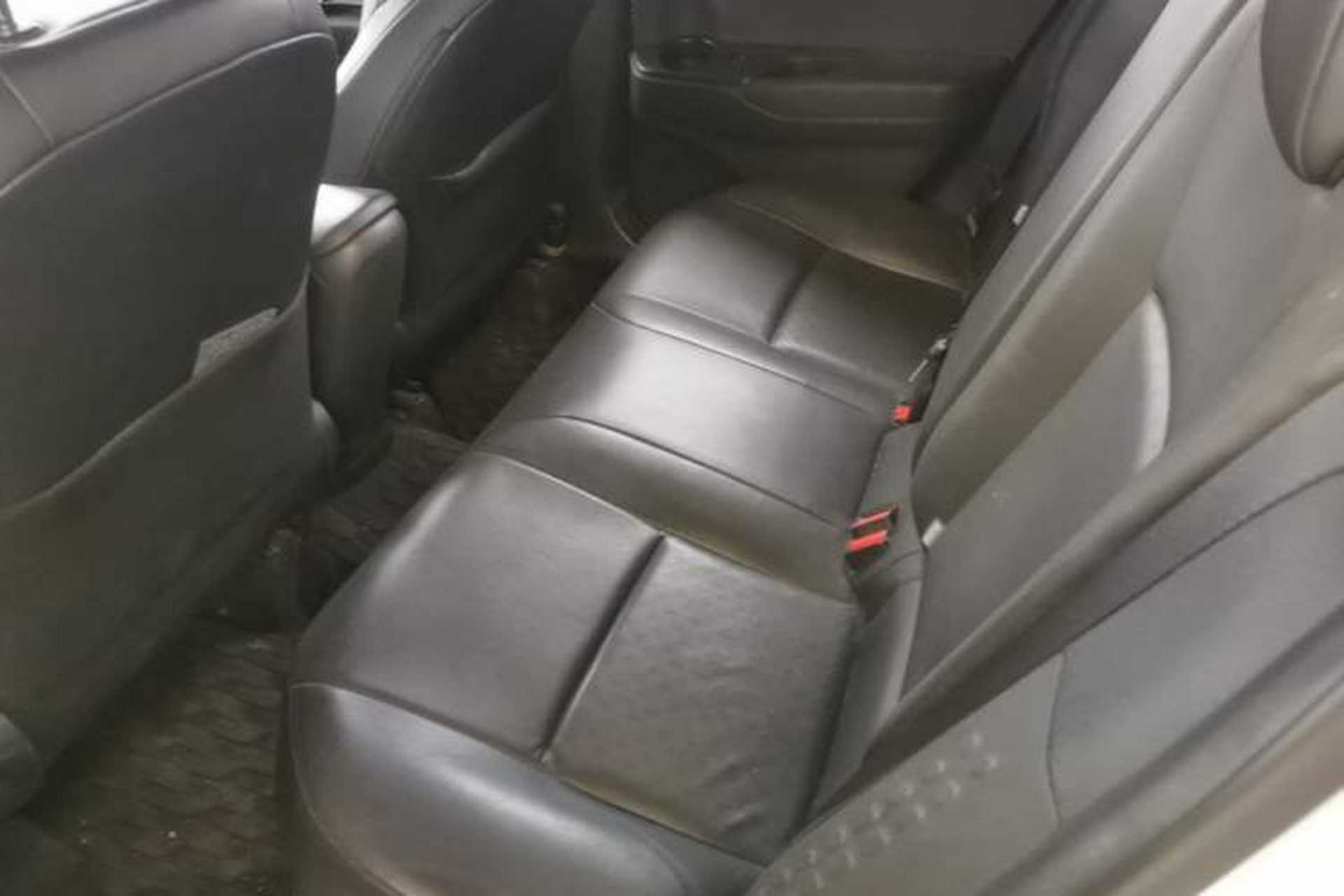 Used Toyota IZOA 2018 2.0L Yichi Edition China V Standard Left Rear Seat