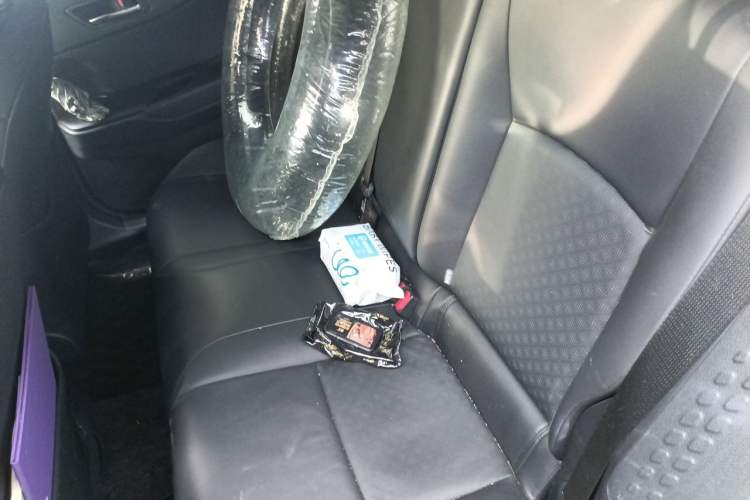 Used Toyota IZOA 2018 2.0L Yichi Version China VI Standard Left Rear Seat