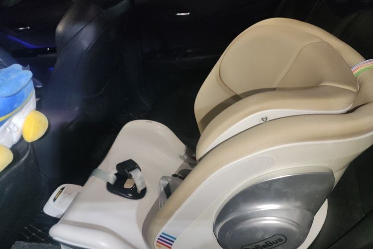 Used Toyota IZOA 2018 2.0L Yichi Version China VI Standard Left Rear Seat