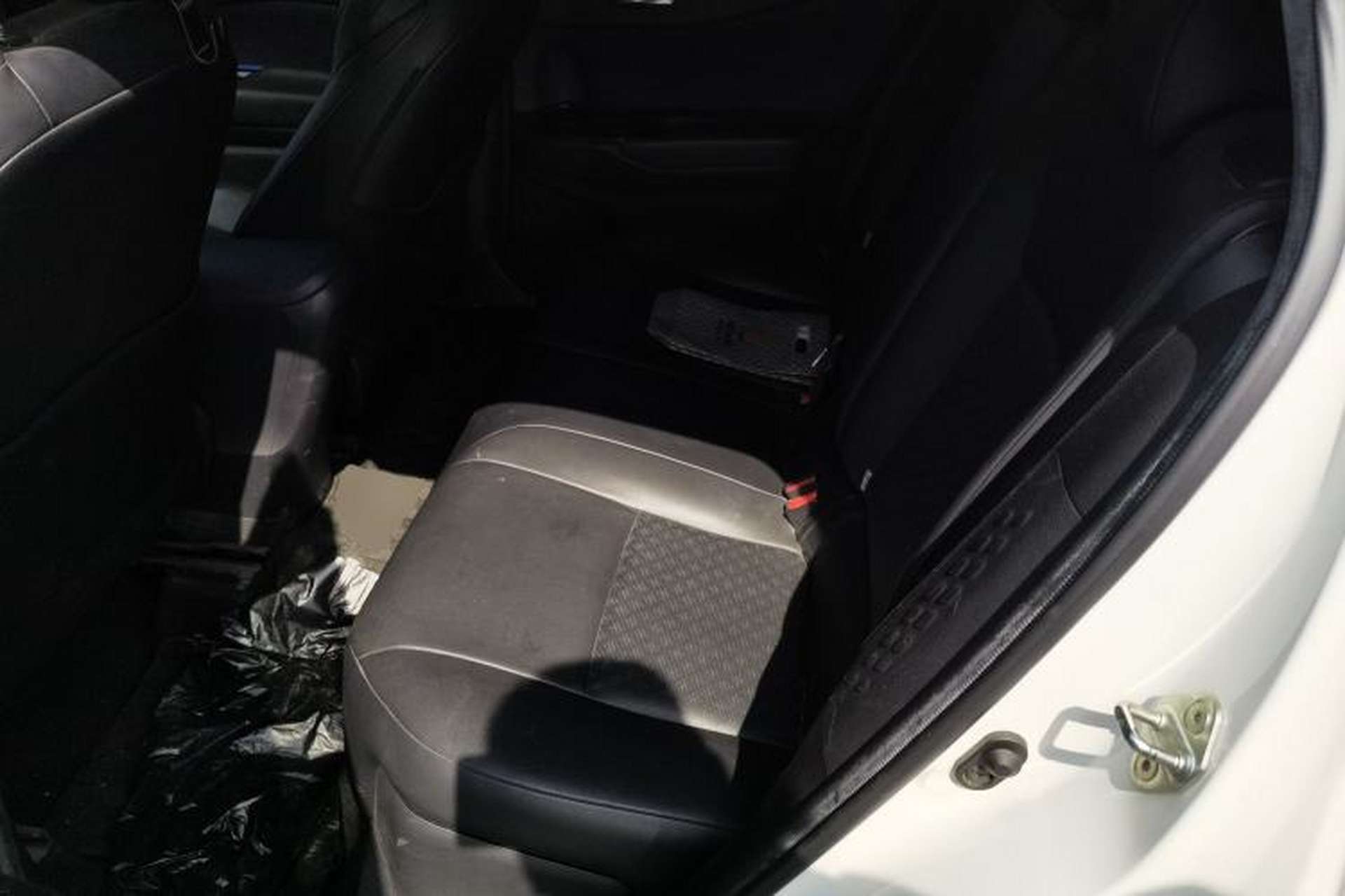 Used Toyota IZOA 2018 2.0L Yichi Edition China V Standard Left Rear Seat