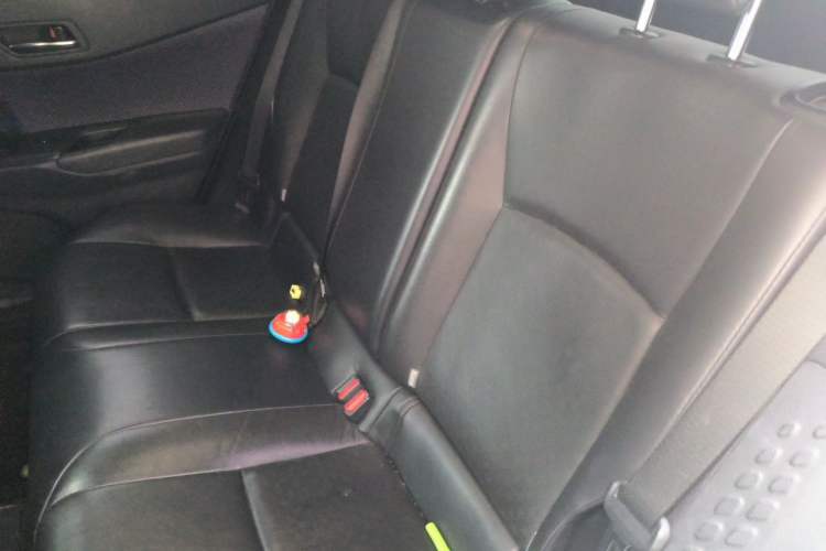 Used Toyota IZOA 2018 2.0L Yichi Version China VI Standard Left Rear Seat