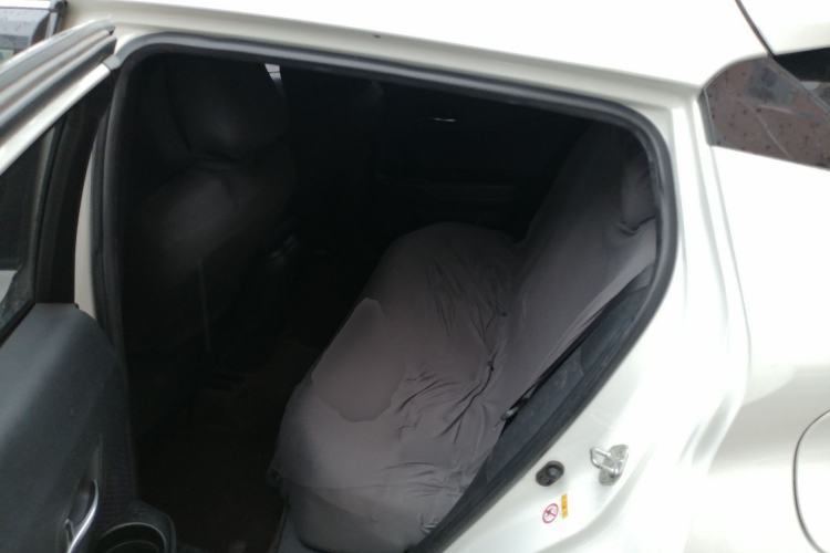 Used Toyota IZOA 2018 2.0L Yichi Edition China V Standard Left Rear Seat