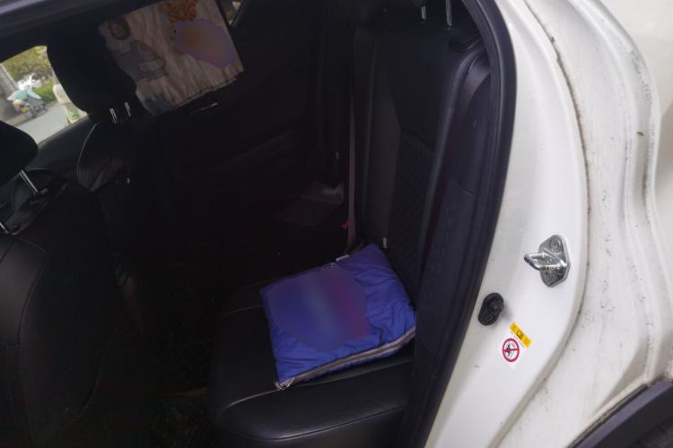 Used Toyota IZOA 2018 2.0L Yichi Version China VI Standard Left Rear Seat
