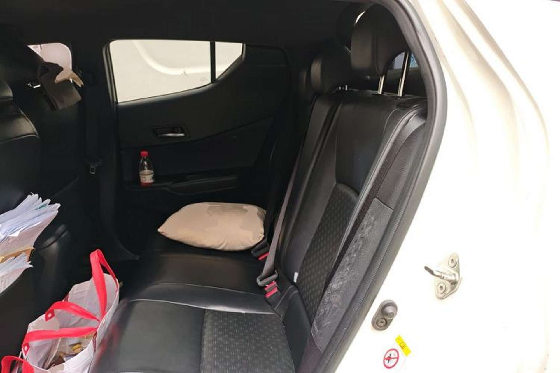 Used Toyota IZOA 2018 2.0L Yichi Edition China V Standard Left Rear Seat