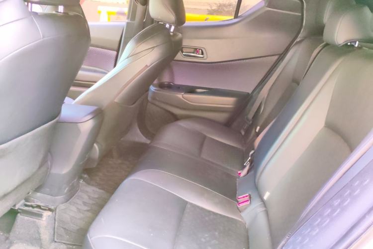 Used Toyota IZOA 2018 2.0L Yichi Version China VI Standard Left Rear Seat