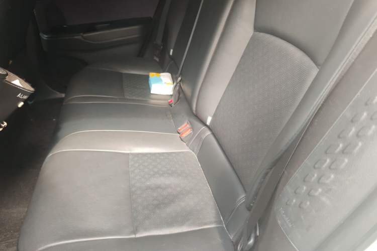 Used Toyota IZOA 2018 2.0L Yichi Edition China V Standard Left Rear Seat