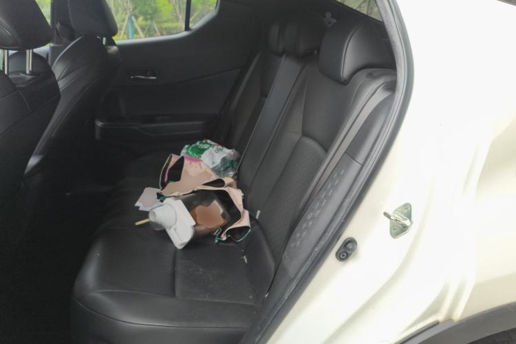 Used Toyota IZOA 2018 2.0L Yichi Version China VI Standard Left Rear Seat