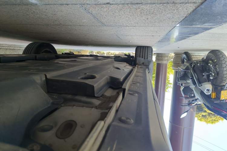 Used Toyota IZOA 2018 2.0L Yichi Version China VI Standard Left Side Sill