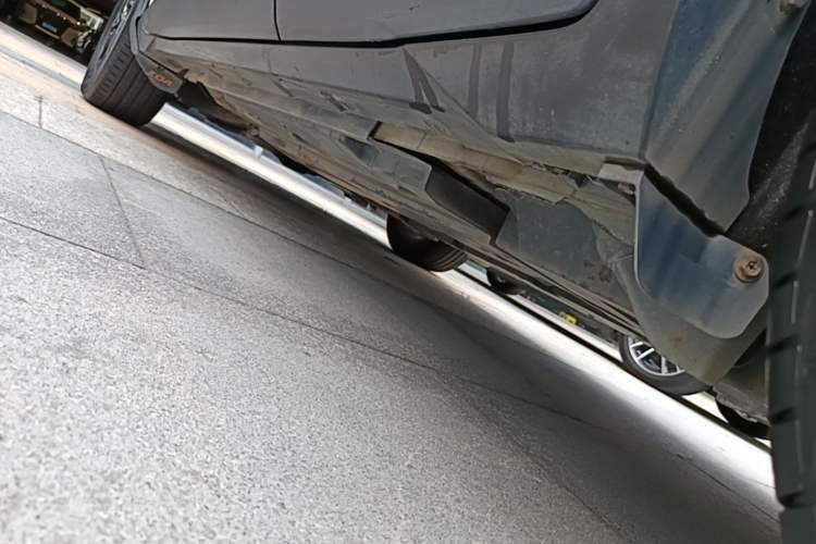 Used Toyota IZOA 2018 2.0L Yichi Edition China V Standard Left Side Sill