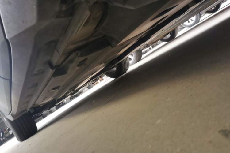 Used Toyota IZOA 2018 2.0L Yichi Edition China V Standard Left Side Sill