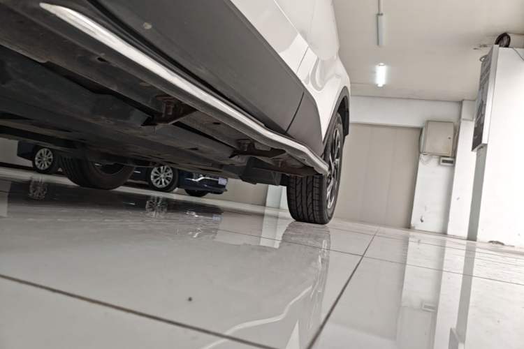 Used Toyota IZOA 2018 2.0L Yichi Version China VI Standard Left Side Sill