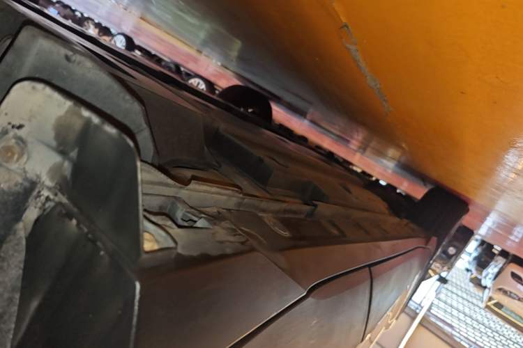 Used Toyota IZOA 2018 2.0L Yichi Edition China V Standard Left Side Sill