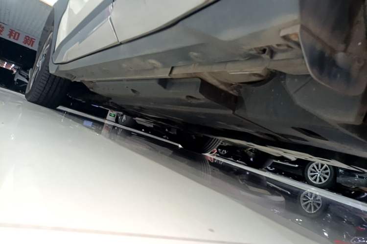 Used Toyota IZOA 2018 2.0L Yixuan Version China V Standard Left Side Sill