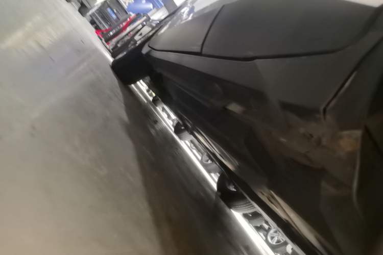 Used Toyota IZOA 2018 2.0L Yichi Version China VI Standard Left Side Sill