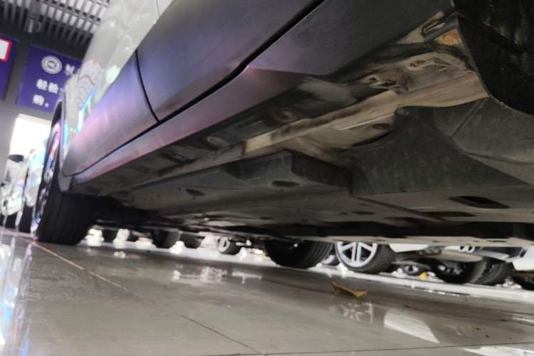 Used Toyota IZOA 2018 2.0L Yichi Version China VI Standard Left Side Sill