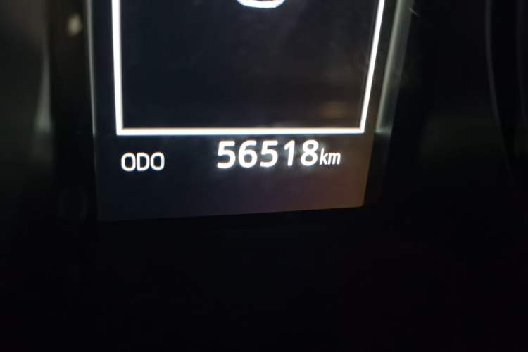 Used Toyota IZOA 2018 2.0L Yichi Edition China V Standard Odometer Close Up