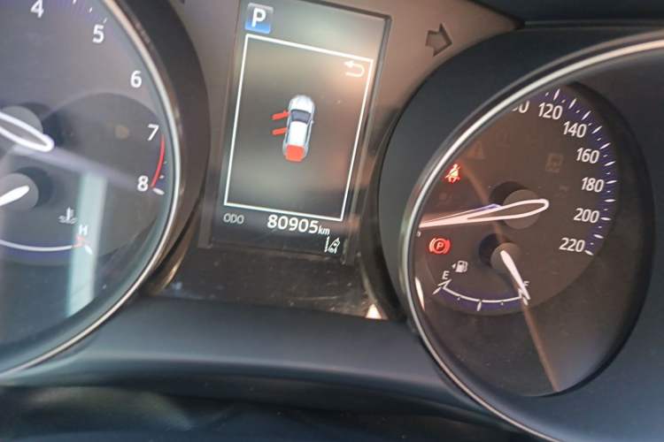 Used Toyota IZOA 2018 2.0L Yichi Edition China V Standard Odometer Close Up